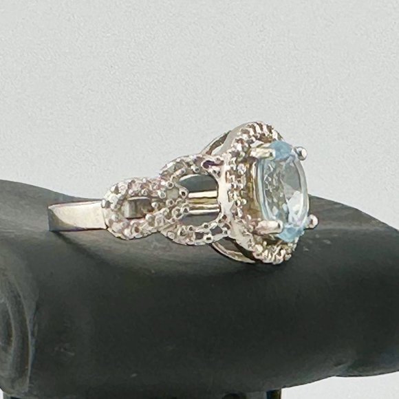 Beautiful Floating Oval Natural Blue Topaz w Textured Detailing / Diamond Accent - Picture 2 of 11